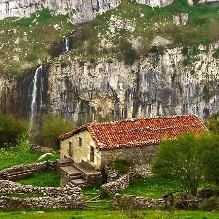 Chalet En La Montana Junto A 2 Rios En Cantabria 아파트 *