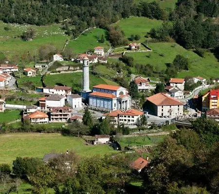 Chalet En La Montana Junto A 2 Rios En Cantabria 아파트 *
