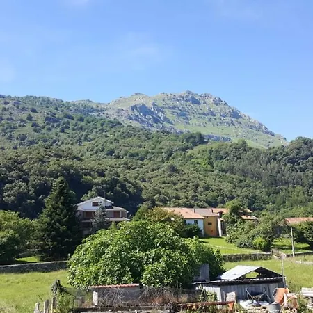 Chalet En La Montana Junto A 2 Rios En Cantabria *