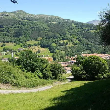 Chalet En La Montana Junto A 2 Rios En Cantabria *